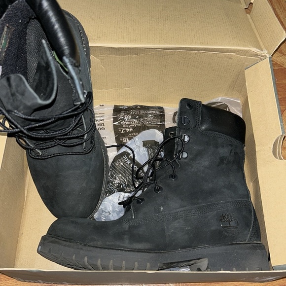 Almost new!! - Picture 2 of 5